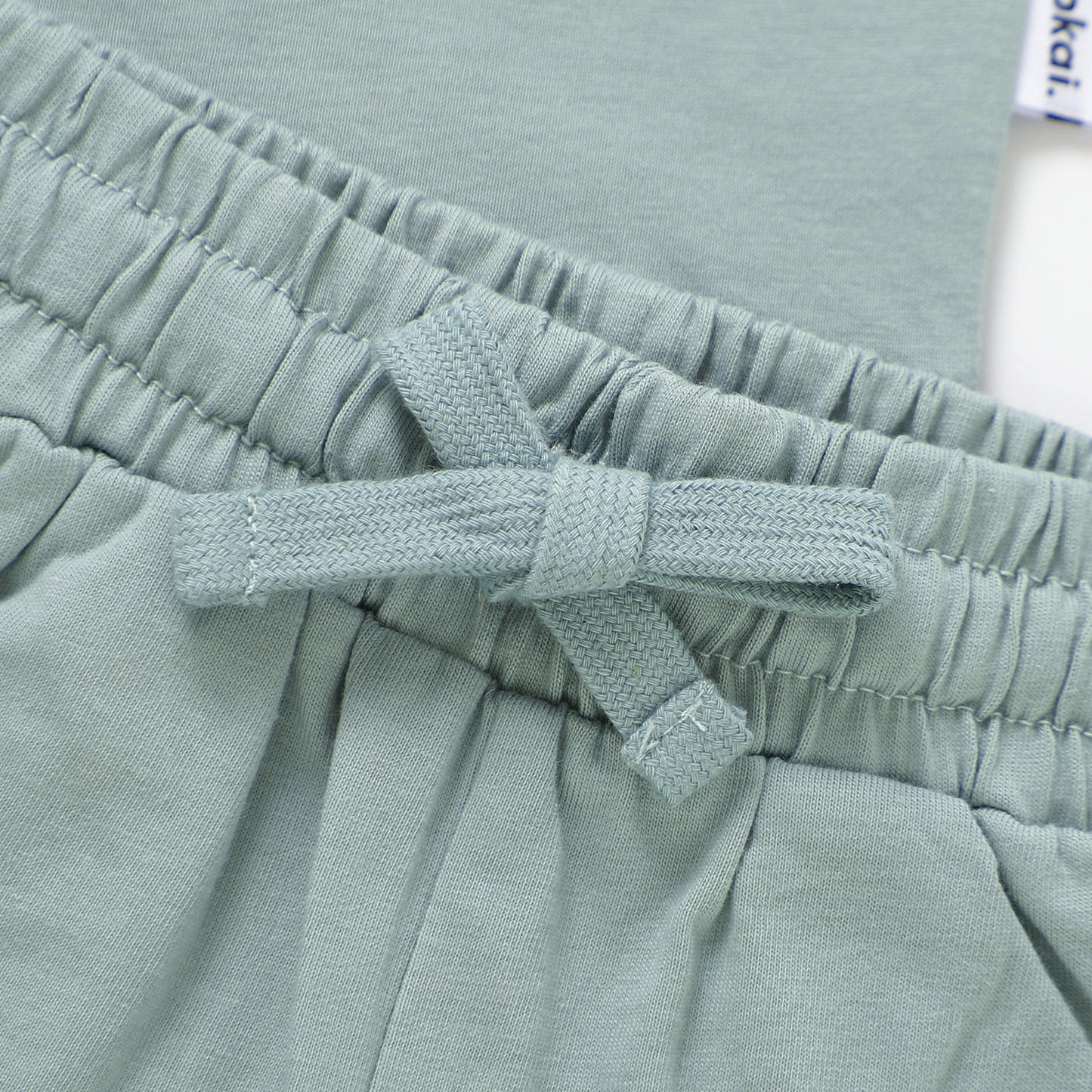 summer t-shirt sets.