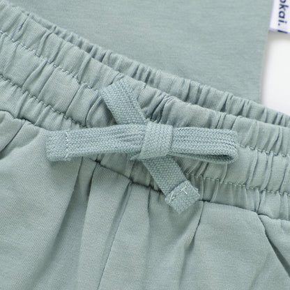 summer t-shirt sets.
