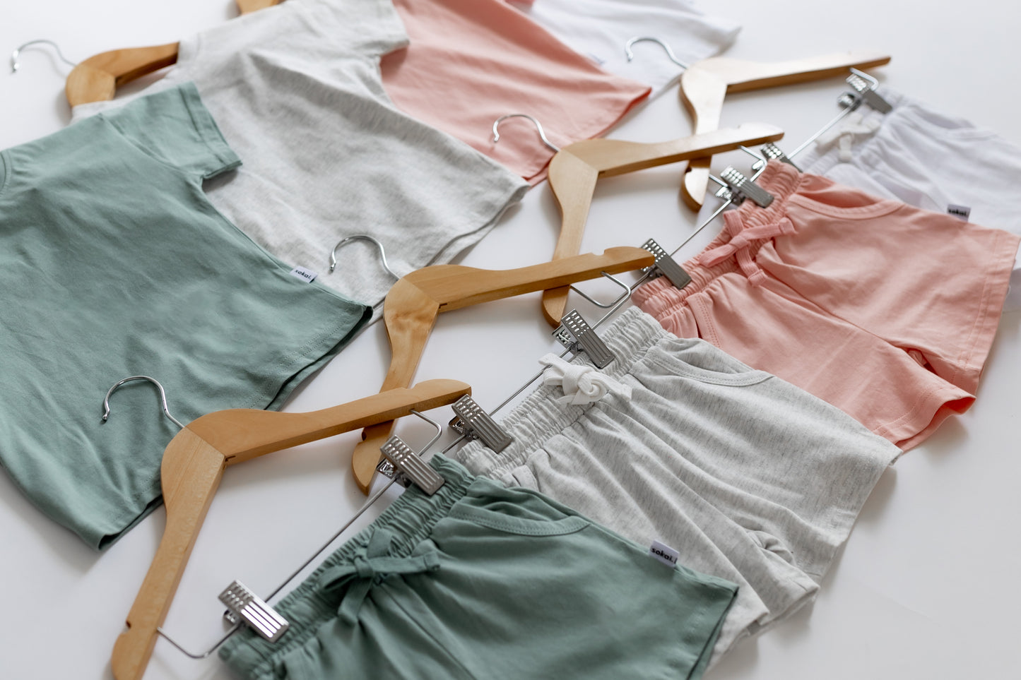 summer t-shirt sets.