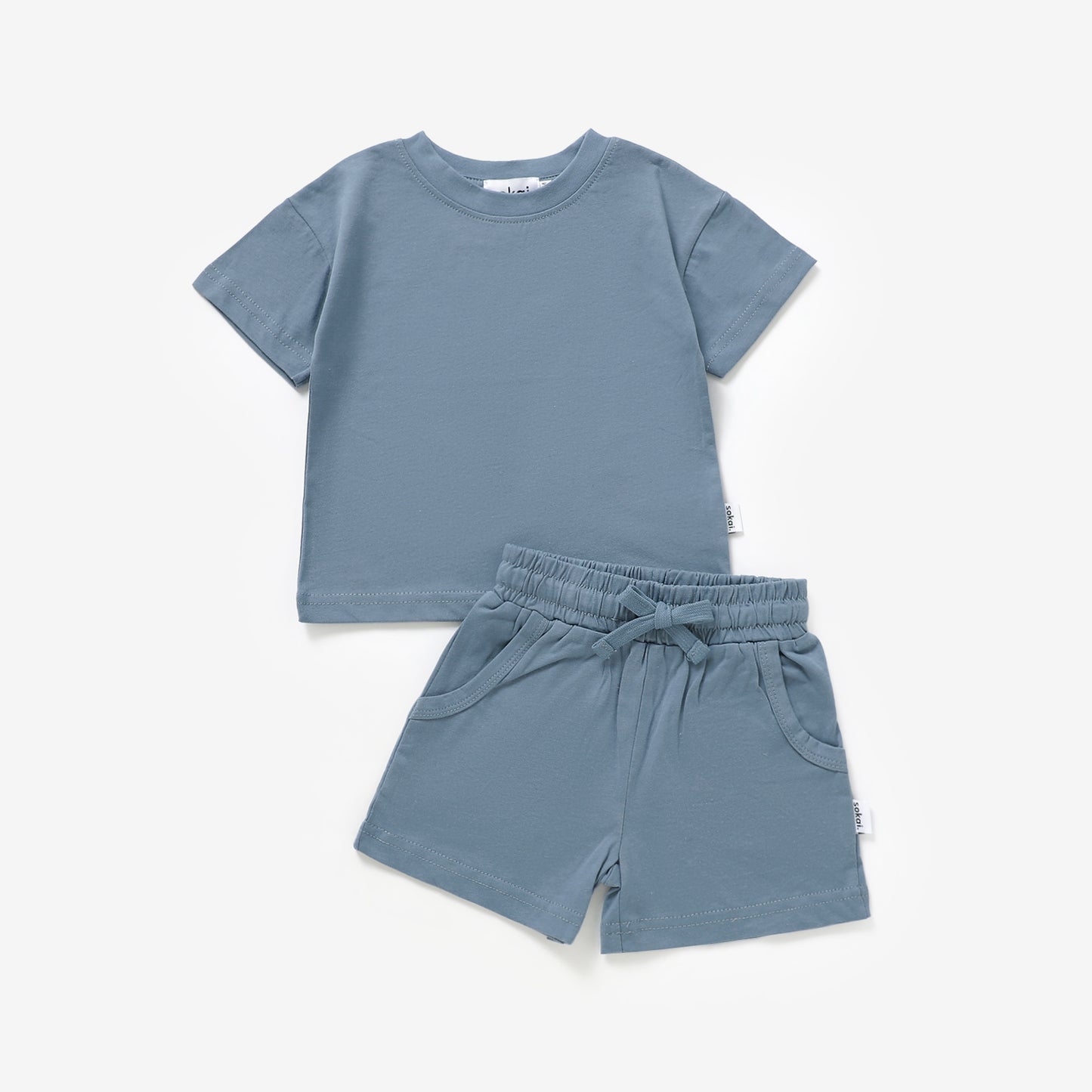 summer t-shirt sets.
